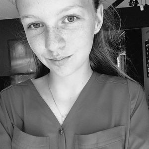 Meet your Posher, Jenni